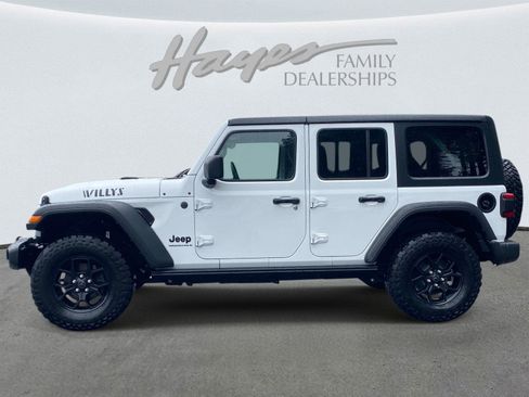 Used 2024 Jeep Wrangler Unlimited Sport AWD/4WD image 6