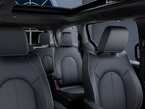 New 2026 Chrysler Pacifica Limited image 52