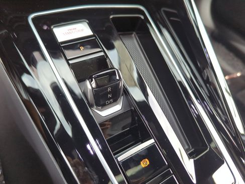 New 2025 Volkswagen GTI SE image 15