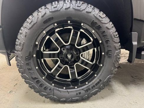New 2026 Chevrolet Silverado 1500 RST w/ Dark Appearance Package AWD/4WD image 43