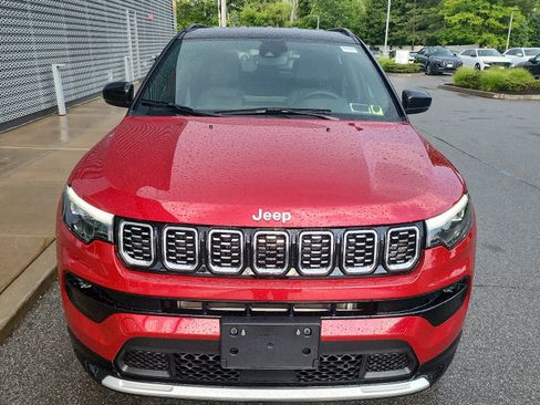 Used 2025 Jeep Compass Limited w/ Elite Group AWD/4WD image 14