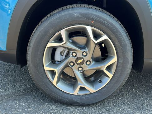 New 2026 Chevrolet Trax LT w/ Sunroof Package image 10