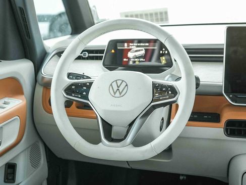 New 2025 Volkswagen ID. Buzz 1st Edition RWD image 16