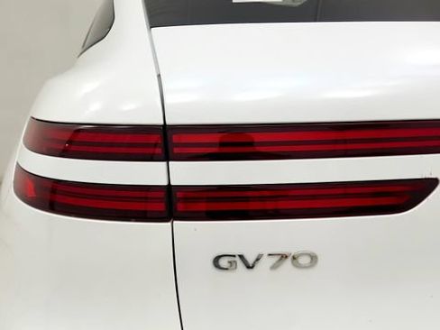Used 2026 Genesis GV70 3.5T Sport Prestige AWD/4WD image 25