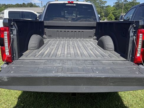 Used 2023 Ford F350 Lariat w/ Tow Technology Package AWD/4WD image 10