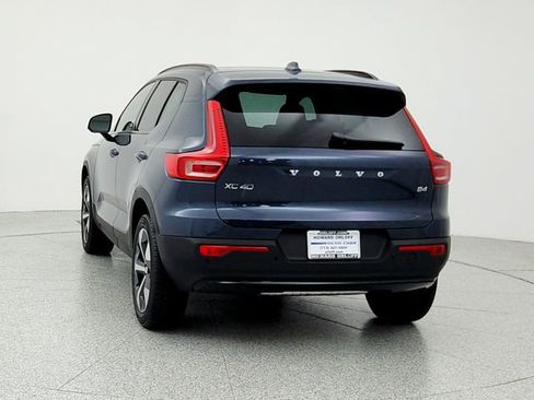 New 2026 Volvo XC40 B4 Plus w/ Climate Package image 6