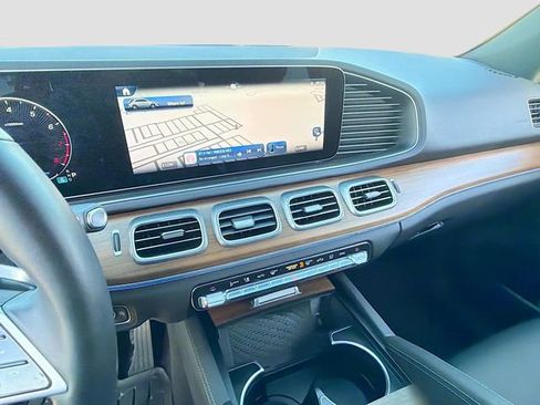 Used 2025 Mercedes-Benz GLE 350 4MATIC image 27