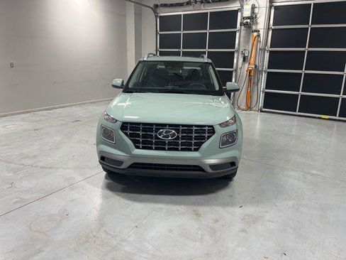 New 2026 Hyundai Venue SEL FWD image 2