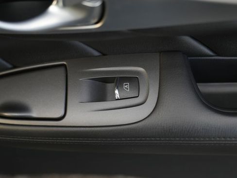 Used 2015 INFINITI Q70 L 3.7 RWD image 38