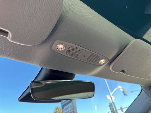 Used 2021 Tesla Model 3 Standard Range Plus image 23