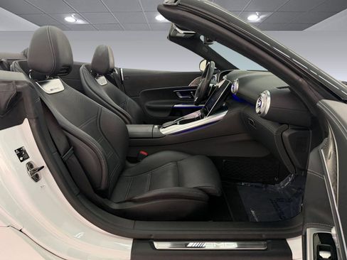 Used 2023 Mercedes-Benz SL 55 AMG 4MATIC image 22