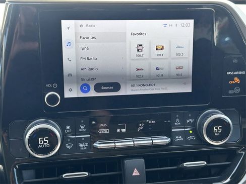 Certified 2024 Toyota Highlander LE image 29