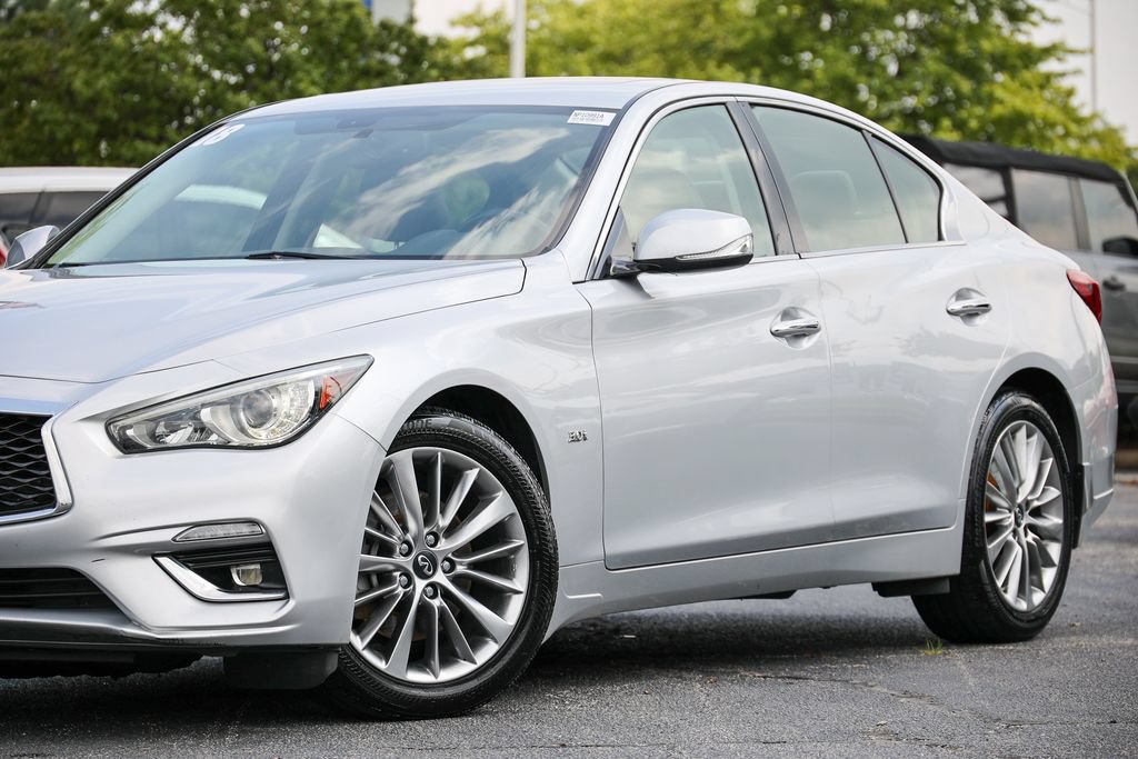 Used 2018 INFINITI Q50 Luxe w/ Essential Package (3.0T Luxe) AWD/4WD image 18