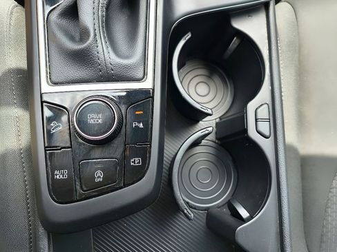 Used 2024 Kia Sportage LX image 20