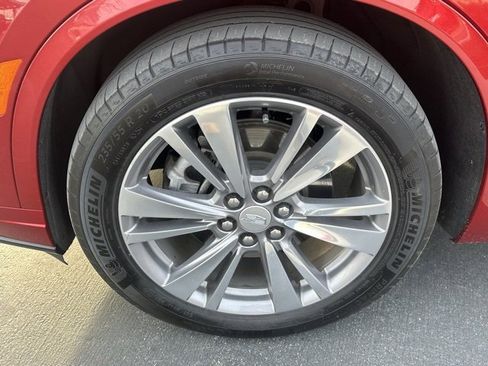 Used 2024 Cadillac XT6 Premium Luxury image 33