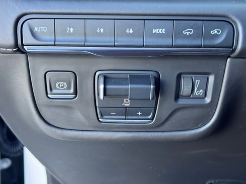 Used 2023 Cadillac Escalade ESV Sport Platinum w/ LPO, ONYX Package image 27