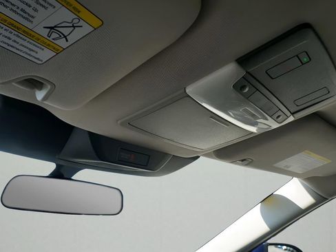 Used 2024 Nissan Pathfinder SV image 27