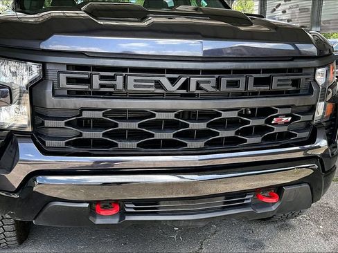 Used 2023 Chevrolet Silverado 1500 Custom Trail Boss AWD/4WD image 38