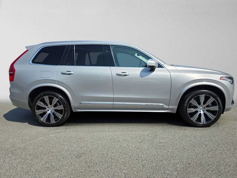 Certified 2023 Volvo XC90 T8 Plus AWD/4WD image 4