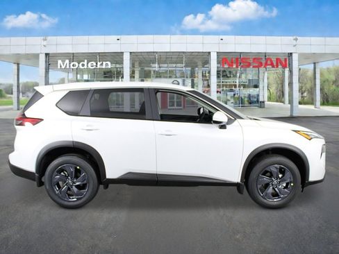 New 2026 Nissan Rogue SV FWD image 6