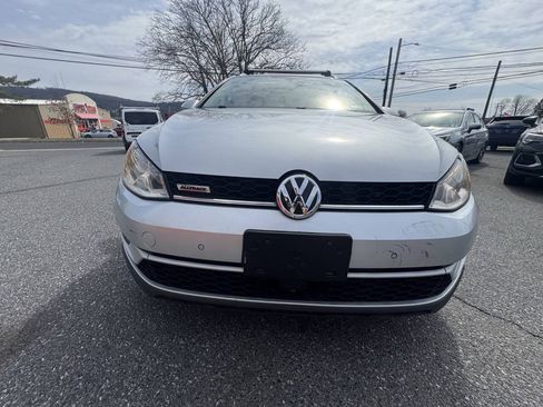 Used 2017 Volkswagen Golf Alltrack SE AWD/4WD image 12