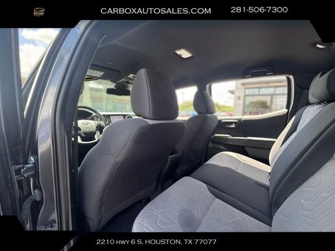 Used 2021 Toyota Tacoma TRD Off-Road w/ Technology Package AWD/4WD image 23