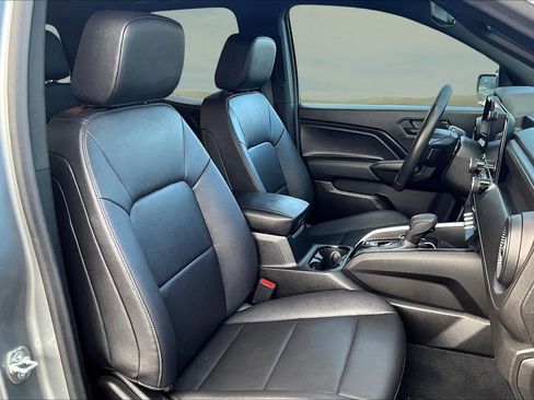 Used 2024 Chevrolet Colorado Trail Boss w/ Safety Package image 21