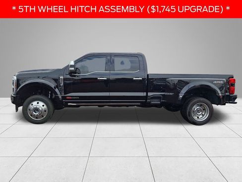 Used 2024 Ford F450 Limited image 7