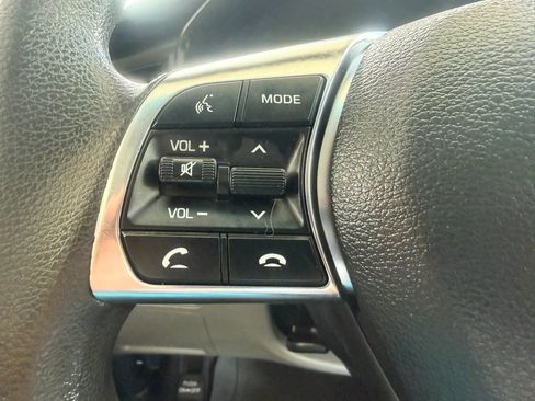 Used 2018 Hyundai Sonata SE image 12