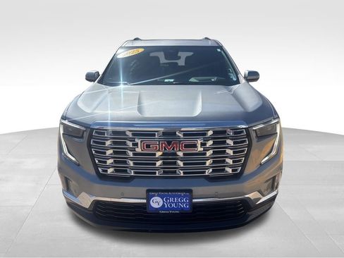 Used 2025 GMC Acadia Denali w/ Super Cruise Package image 4