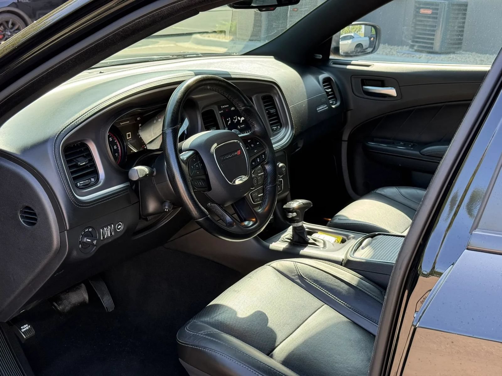 Used 2022 Dodge Charger SXT w/ Plus Group AWD/4WD image 9