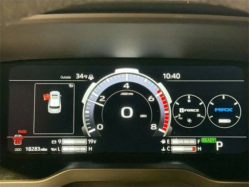 Certified 2025 Toyota Sequoia Limited image 11