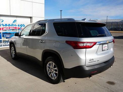 Used 2018 Chevrolet Traverse LT image 37