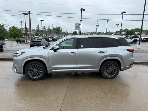 Used 2024 Lexus TX 350 AWD w/ Cold Weather Package image 9