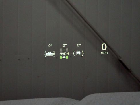 Used 2023 GMC Sierra 3500 Denali w/ Denali Ultimate Package AWD/4WD image 28