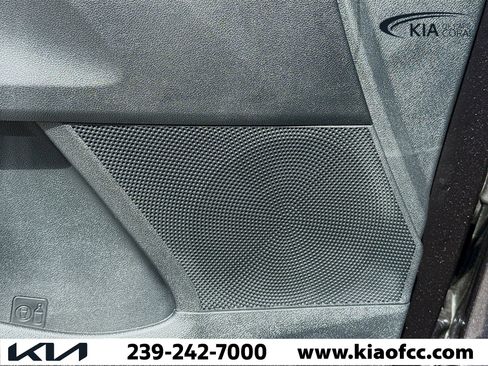 New 2026 Kia Sorento LX image 23
