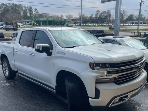Used 2021 Chevrolet Silverado 1500 High Country w/ Technology Package image 4