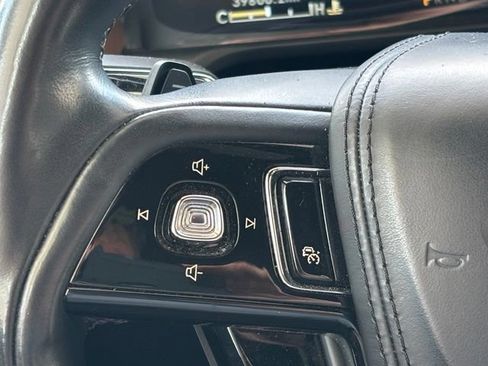 Used 2023 Lincoln Aviator Reserve w/ Equipment Group 201A AWD/4WD image 18