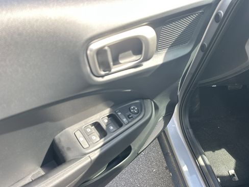 New 2026 Hyundai Venue SE image 16