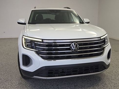 Used 2024 Volkswagen Atlas SE AWD/4WD image 5