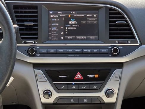 Used 2018 Hyundai Elantra SEL FWD image 13