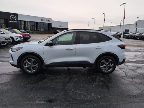 Used 2025 Ford Escape ST-Line image 4