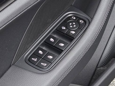 New 2025 Porsche Panamera 4 image 18