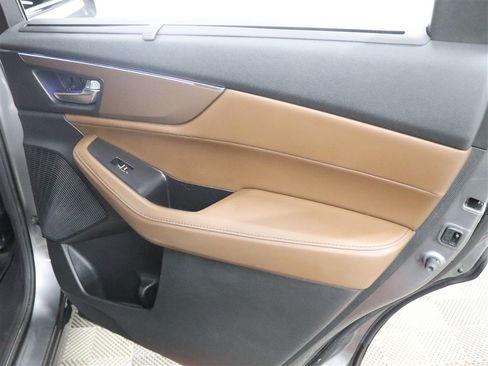 Used 2022 Acura MDX w/ Technology Package AWD/4WD image 25
