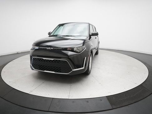 Certified 2023 Kia Soul LX w/ LX Technology Package image 31