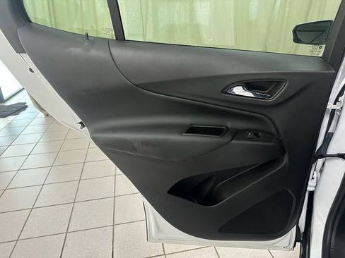 Certified 2024 Chevrolet Equinox LT w/ LPO, Floor Liner Package image 33