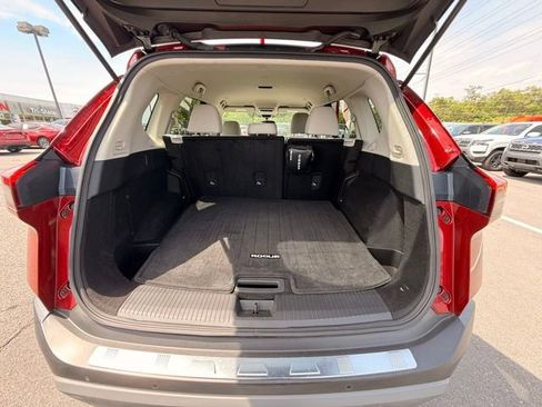 Certified 2023 Nissan Rogue SV AWD/4WD image 18