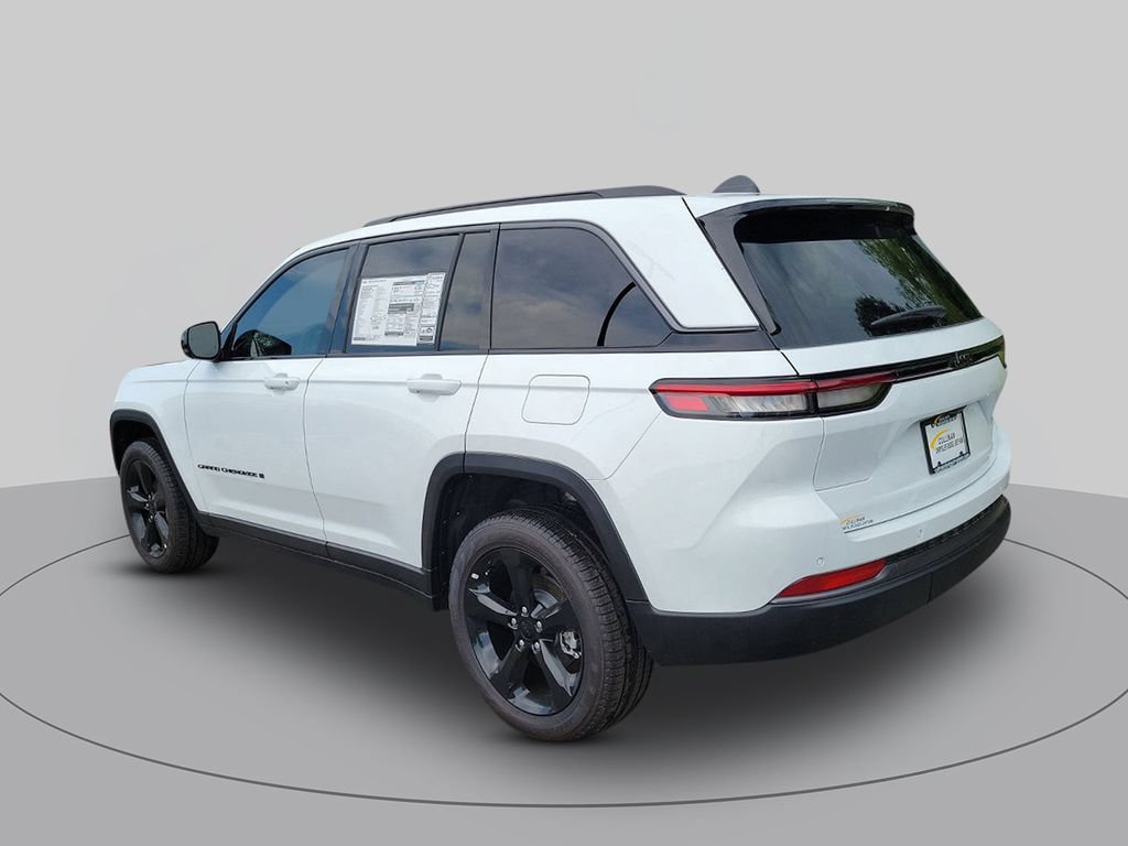 New 2026 Jeep Grand Cherokee Limited w/ Limited Altitude Package RWD image 5