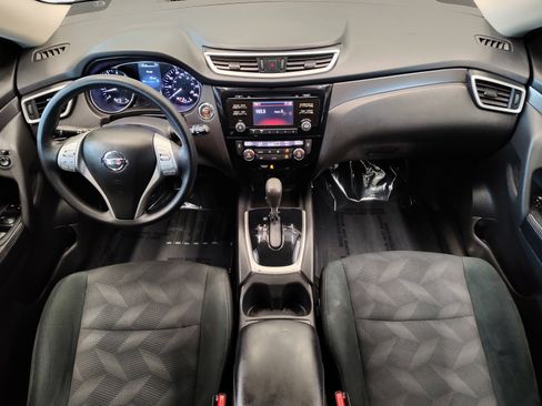 Used 2016 Nissan Rogue SV AWD/4WD image 5