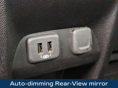 Used 2019 GMC Canyon SLE w/ SLE Convenience Package image 14